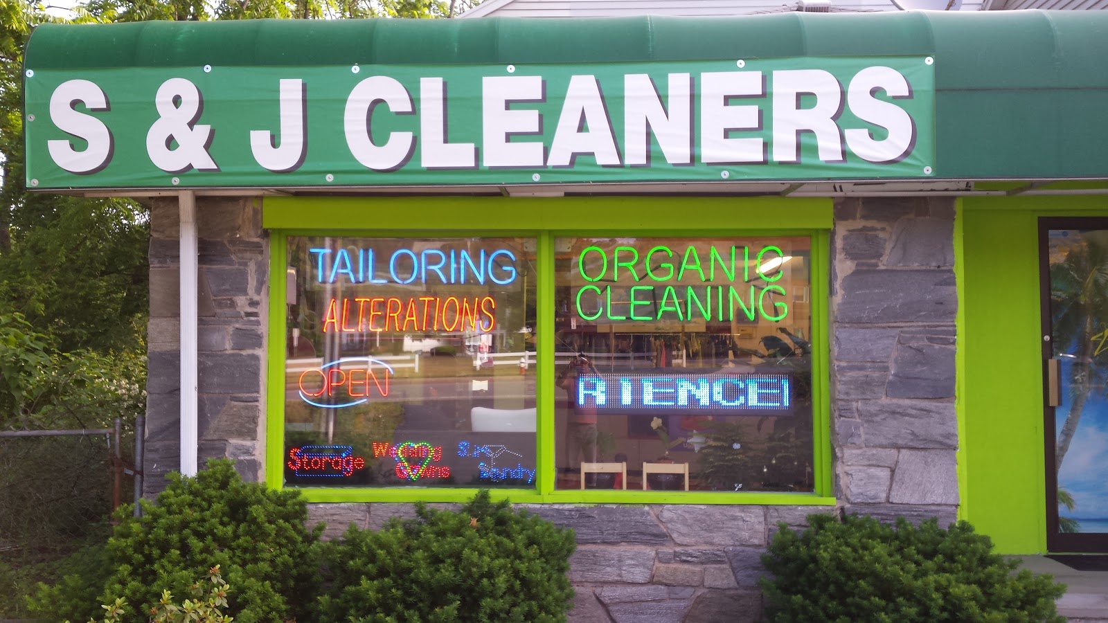Photo of S & J Cleaners in Lincoln Park City, New Jersey, United States - 3 Picture of Point of interest, Establishment, Laundry