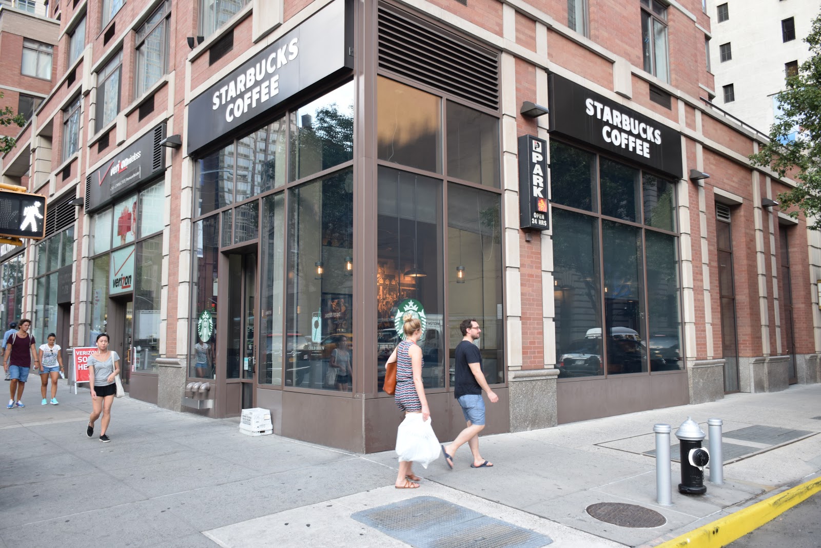 Photo of Starbucks in New York City, New York, United States - 2 Picture of Food, Point of interest, Establishment, Store, Cafe