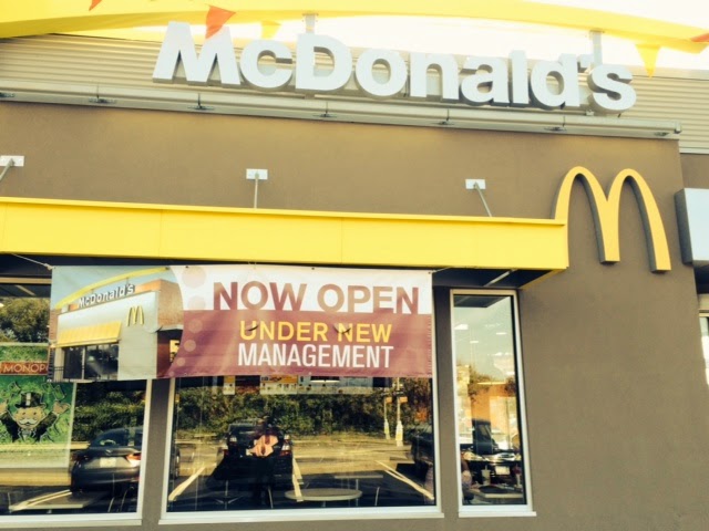 Photo of McDonald's in Maspeth City, New York, United States - 3 Picture of Restaurant, Food, Point of interest, Establishment, Store, Meal takeaway, Cafe