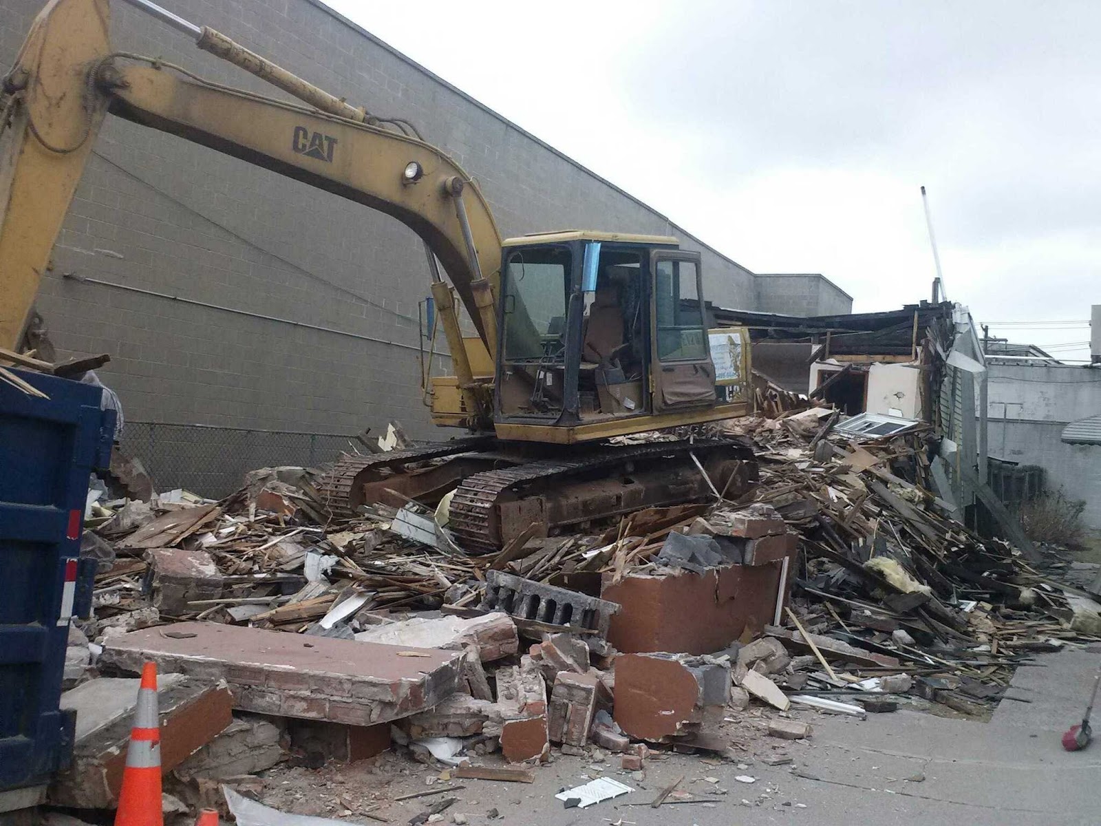 Photo of Phoenix Demolition Contractors in Garwood City, New Jersey, United States - 4 Picture of Point of interest, Establishment, Store, Home goods store, General contractor