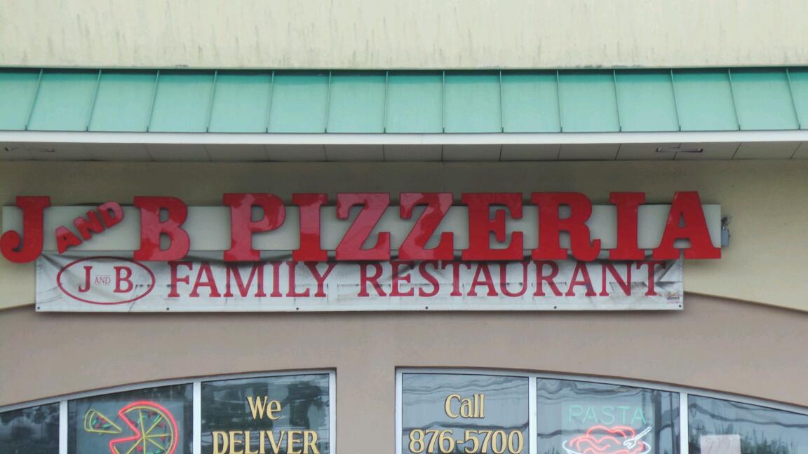 Photo of J & B Pizzeria Restaurant in Staten Island City, New York, United States - 2 Picture of Restaurant, Food, Point of interest, Establishment