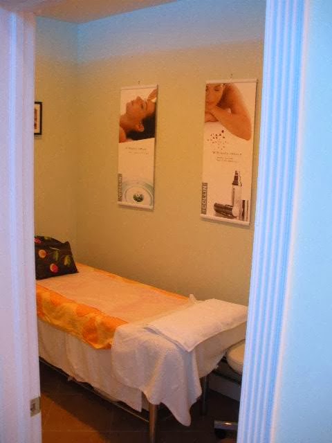 Photo of Jade Fountain Nail and Laser Hair Removal Beauty Center in Forest Hills City, New York, United States - 4 Picture of Point of interest, Establishment, Beauty salon, Hair care