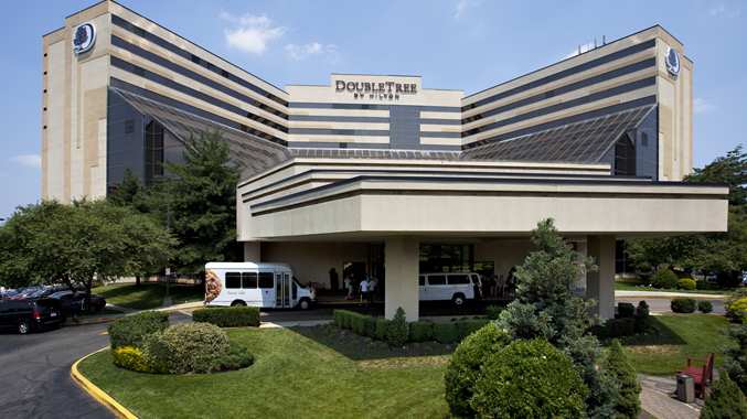 Photo of DoubleTree by Hilton Hotel Newark Airport in Newark City, New Jersey, United States - 1 Picture of Point of interest, Establishment, Lodging
