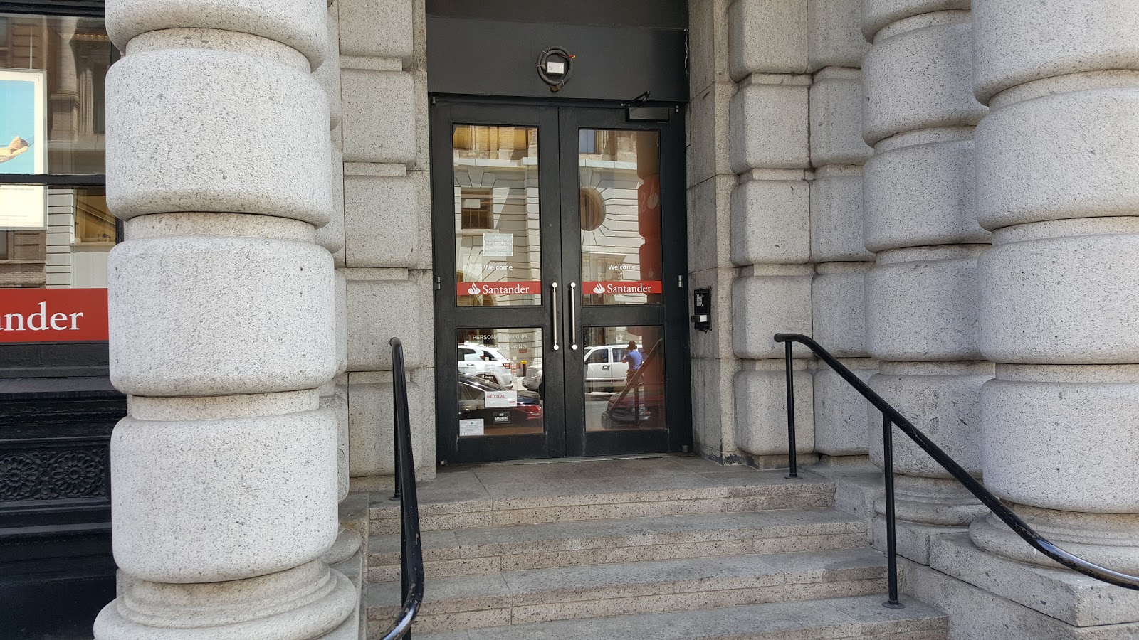 Photo of Santander Bank in New York City, New York, United States - 2 Picture of Point of interest, Establishment, Finance, Bank, Insurance agency