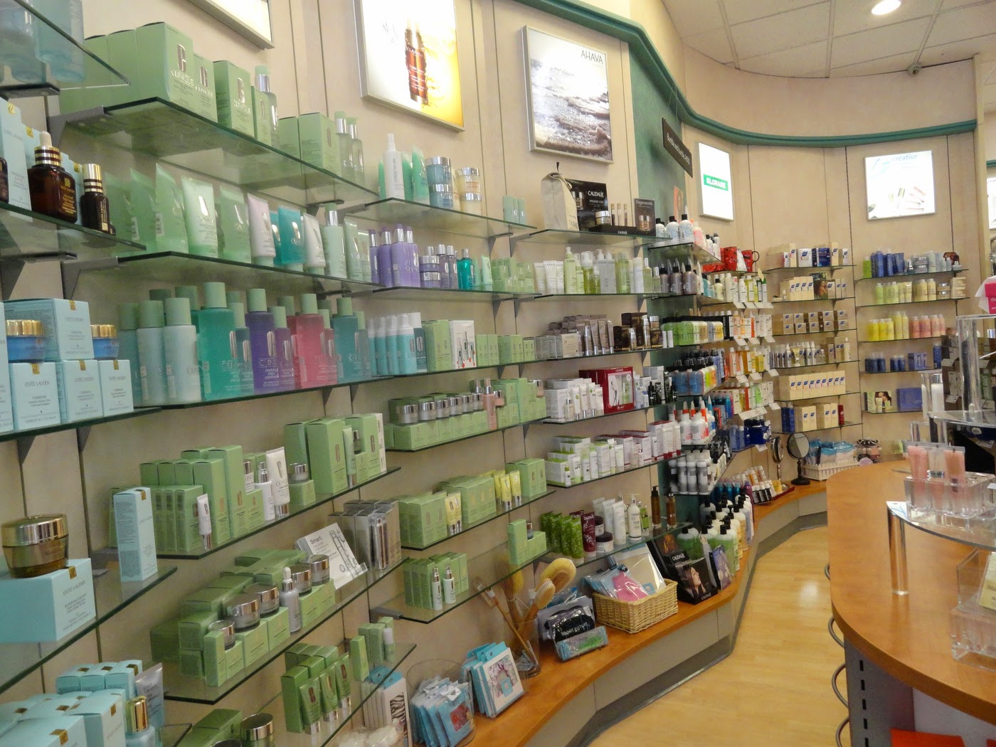 Photo of Town & Country Apothecary in Ridgewood City, New Jersey, United States - 2 Picture of Point of interest, Establishment, Store, Health, Pharmacy