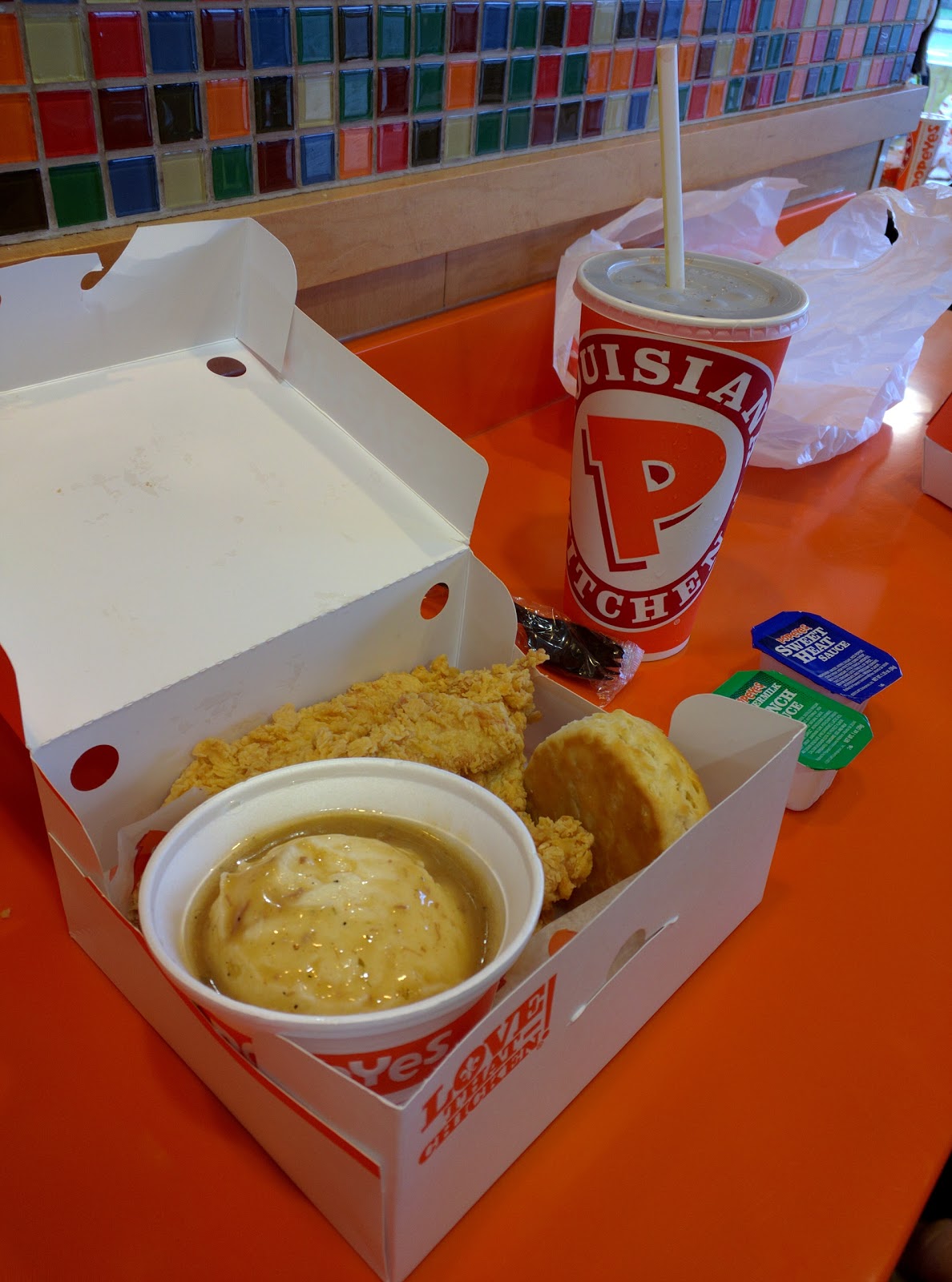 Photo of Popeyes® Louisiana Kitchen in Westbury City, New York, United States - 3 Picture of Restaurant, Food, Point of interest, Establishment