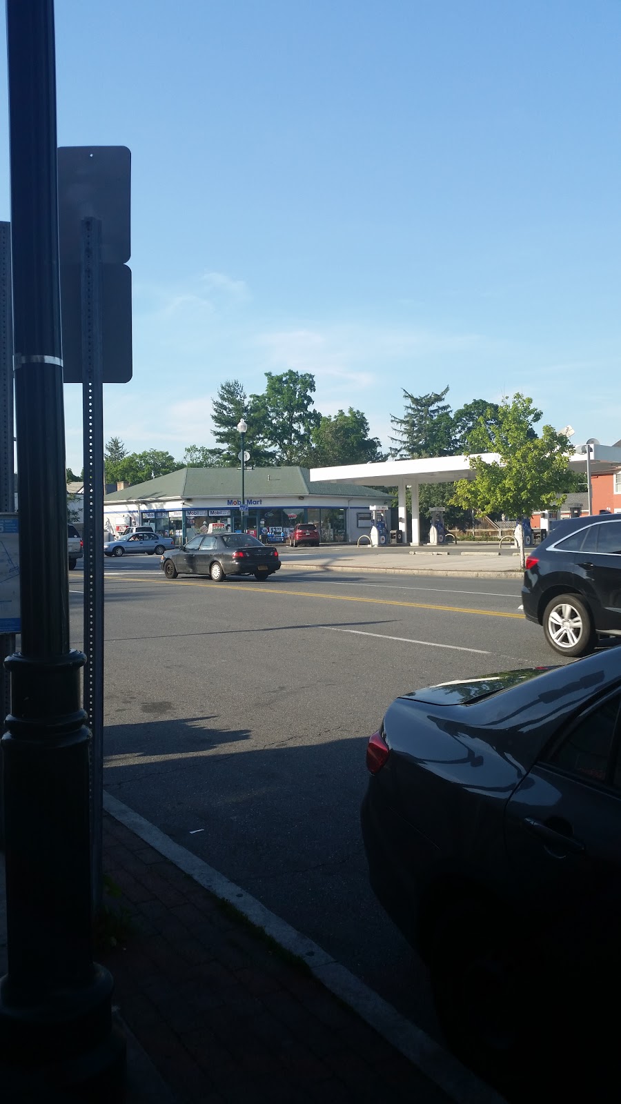 Photo of Mobil in New Rochelle City, New York, United States - 1 Picture of Point of interest, Establishment, Gas station