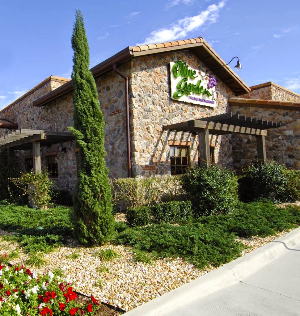 Photo of Olive Garden in Springfield Township City, New Jersey, United States - 1 Picture of Restaurant, Food, Point of interest, Establishment, Meal takeaway