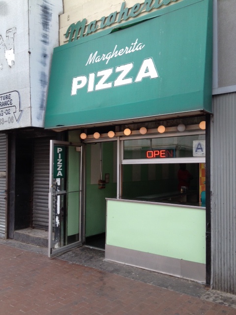 Photo of Margherita Pizza in Queens City, New York, United States - 1 Picture of Restaurant, Food, Point of interest, Establishment