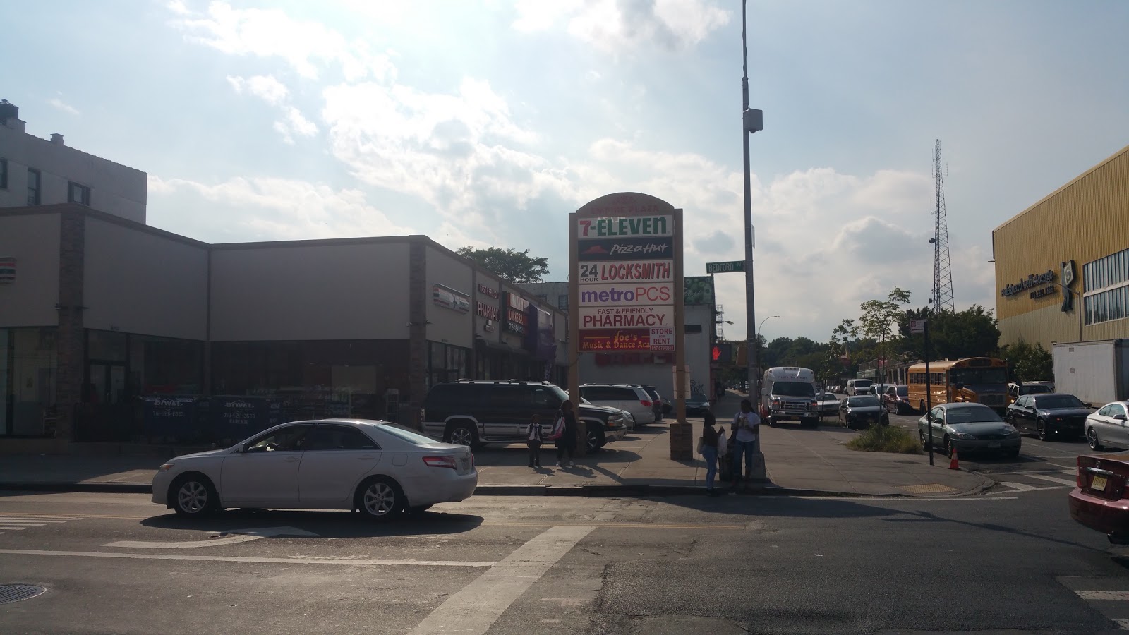 Photo of 7-Eleven in Brooklyn City, New York, United States - 3 Picture of Restaurant, Food, Point of interest, Establishment, Store, Cafe, Convenience store