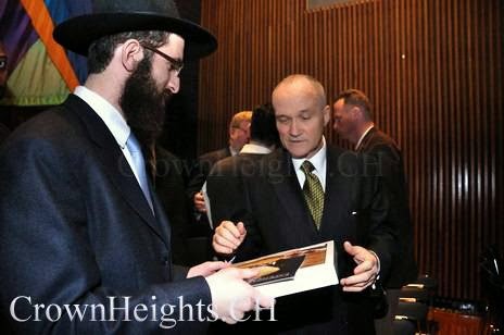 Photo of Lubavitch Matzah Bakery in Brooklyn City, New York, United States - 4 Picture of Food, Point of interest, Establishment, Store, Grocery or supermarket, Bakery