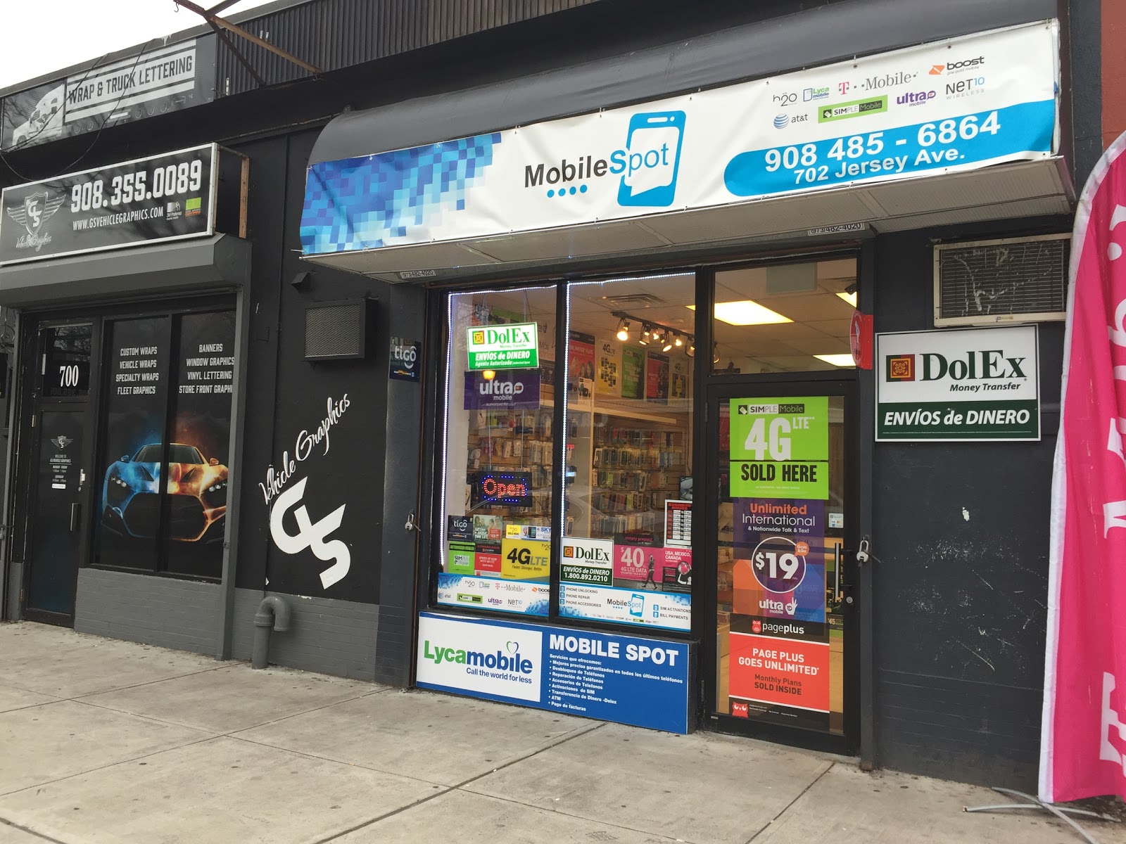 Photo of Mobile Spot in Elizabeth City, New Jersey, United States - 3 Picture of Point of interest, Establishment, Store, Electronics store