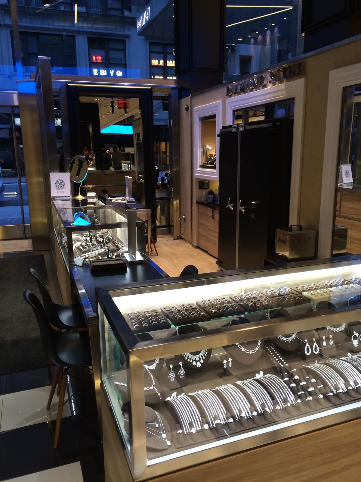 Photo of Diamond Scene in New York City, New York, United States - 1 Picture of Point of interest, Establishment, Store, Jewelry store