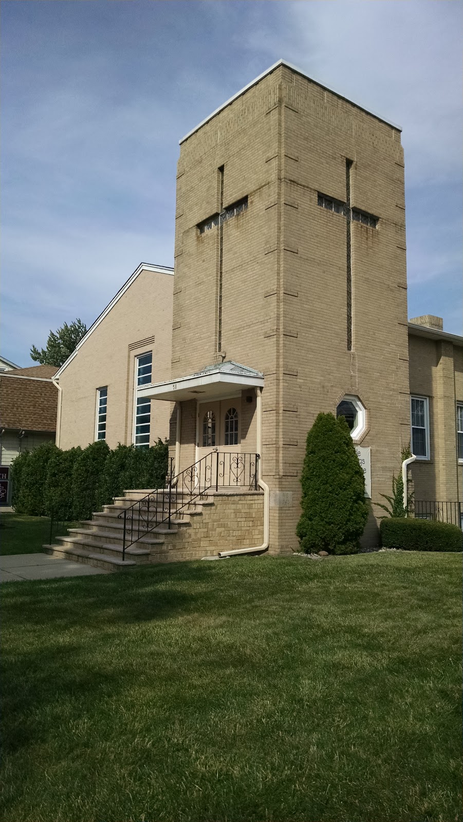 Photo of Riverside Community Church in Nutley City, New Jersey, United States - 1 Picture of Point of interest, Establishment, Church, Place of worship