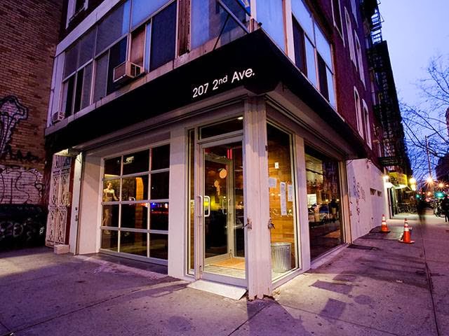 Photo of Momofuku Ssäm Bar in New York City, New York, United States - 1 Picture of Restaurant, Food, Point of interest, Establishment, Bar