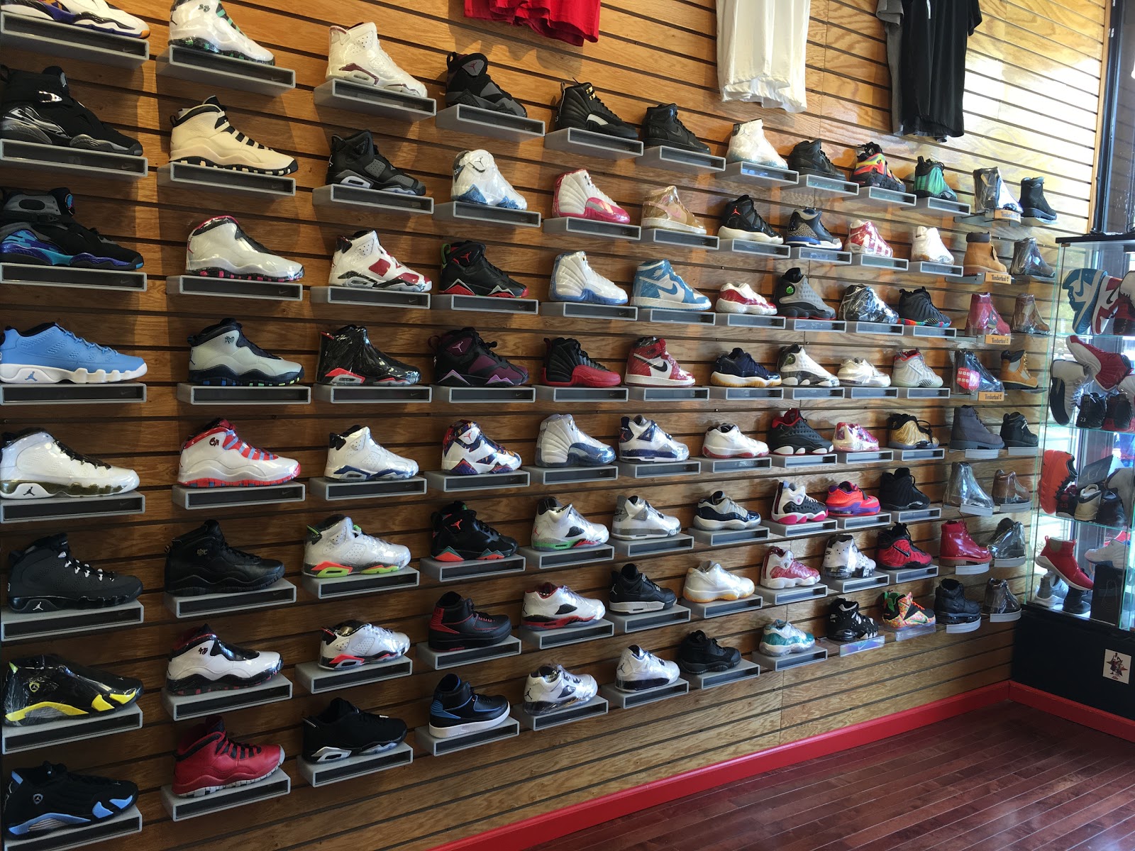 Photo of City Style New York in Bronx City, New York, United States - 7 Picture of Point of interest, Establishment, Store, Shoe store