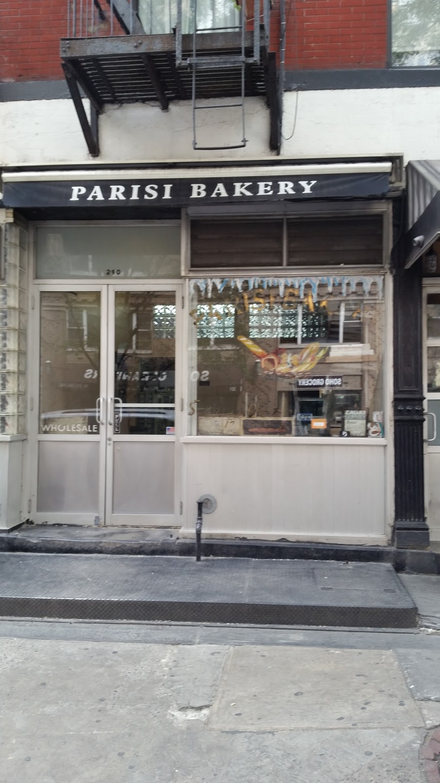Photo of Parisi Bakery in New York City, New York, United States - 1 Picture of Food, Point of interest, Establishment, Store, Grocery or supermarket, Bakery