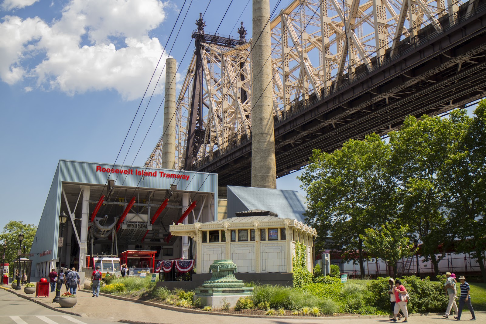 Photo of Roosevelt Island Tram Station in New York City, New York, United States - 2 Picture of Point of interest, Establishment, Transit station