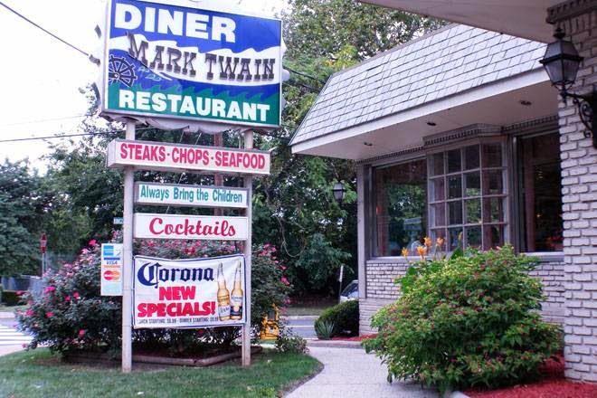 Photo of Mark Twain Diner Restaurant in Union City, New Jersey, United States - 1 Picture of Restaurant, Food, Point of interest, Establishment