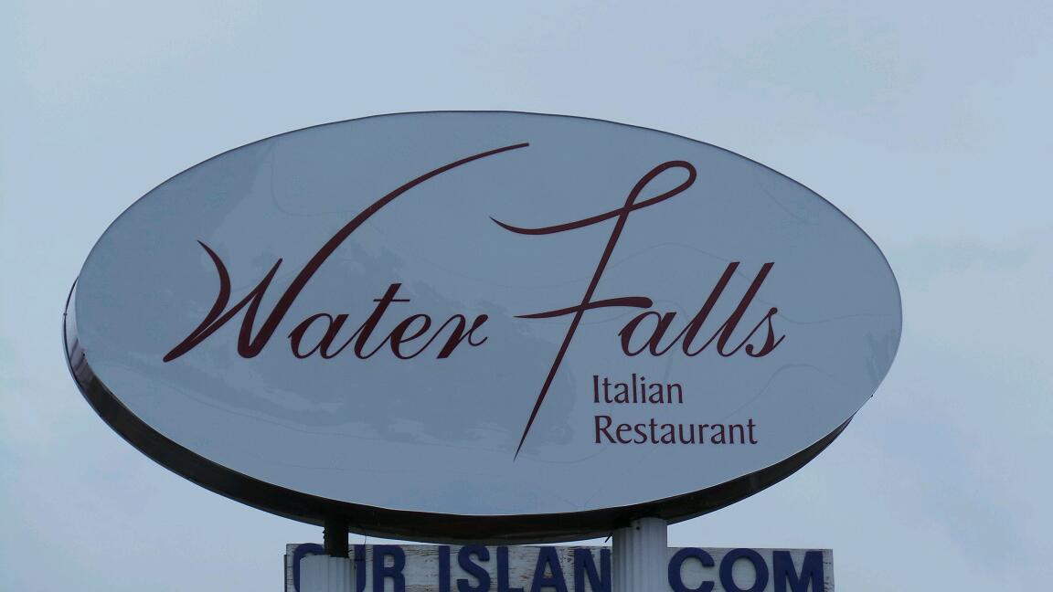 Photo of Waterfalls Restaurant in Richmond City, New York, United States - 3 Picture of Restaurant, Food, Point of interest, Establishment