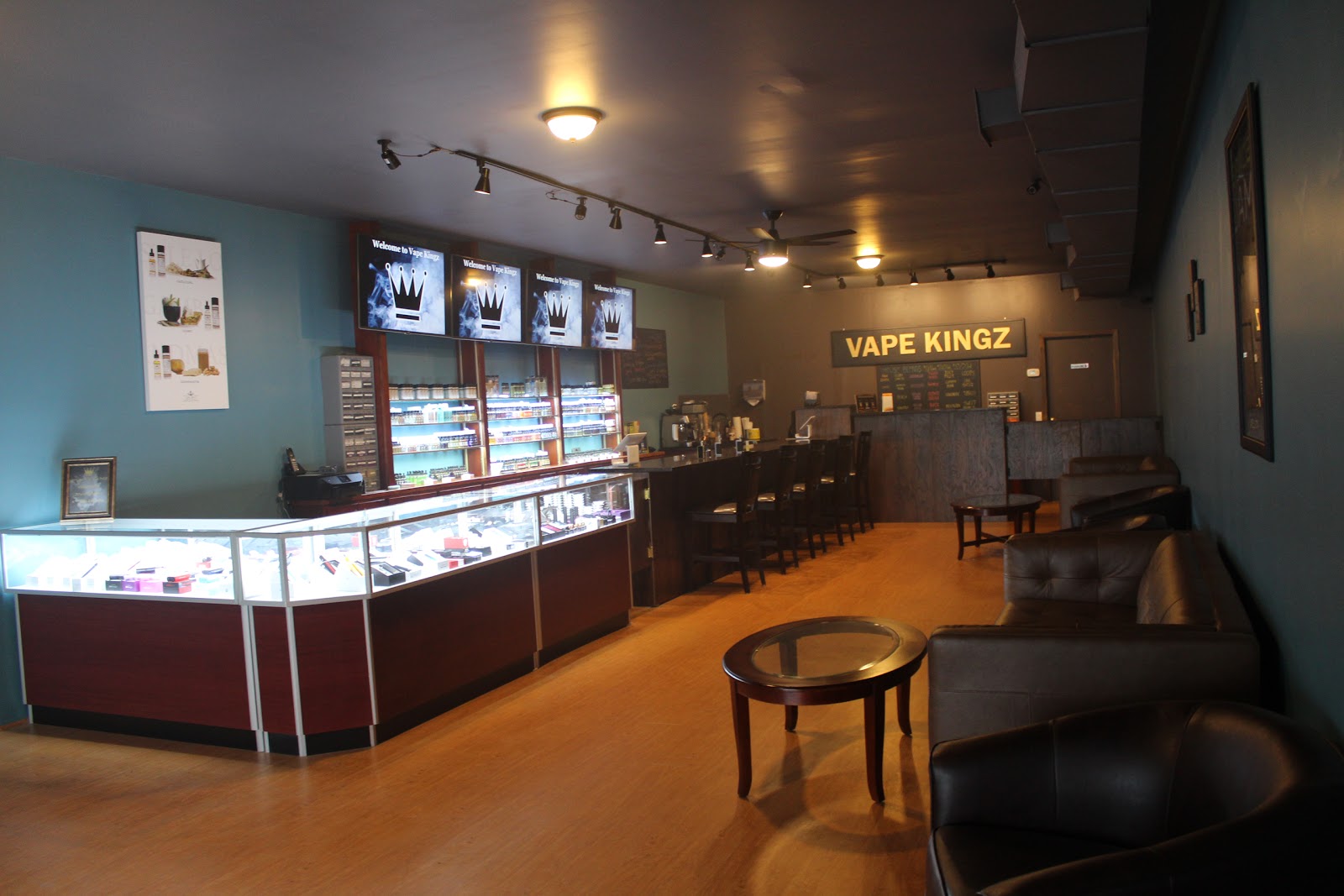 Photo of Vape Kingz Lounge in Port Washington City, New York, United States - 2 Picture of Point of interest, Establishment, Store, Bar, Night club