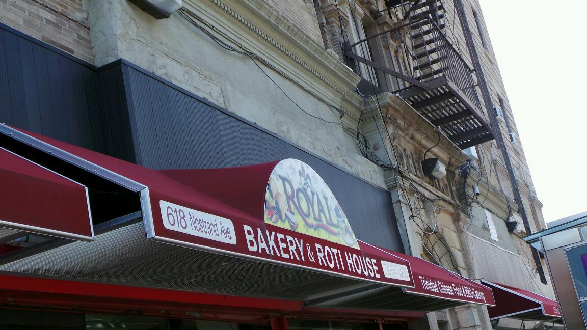 Photo of Royal Bakery in Brooklyn City, New York, United States - 2 Picture of Food, Point of interest, Establishment, Store, Bakery