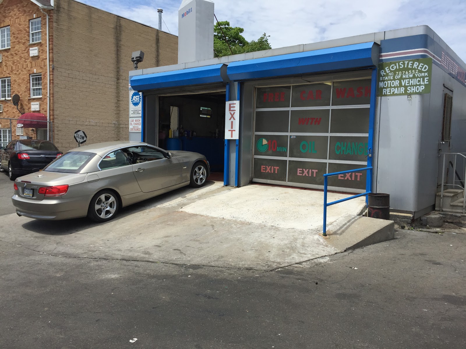 Photo of Bayview Car Wash & Lube Inc in Jamaica City, New York, United States - 1 Picture of Point of interest, Establishment, Car repair, Car wash