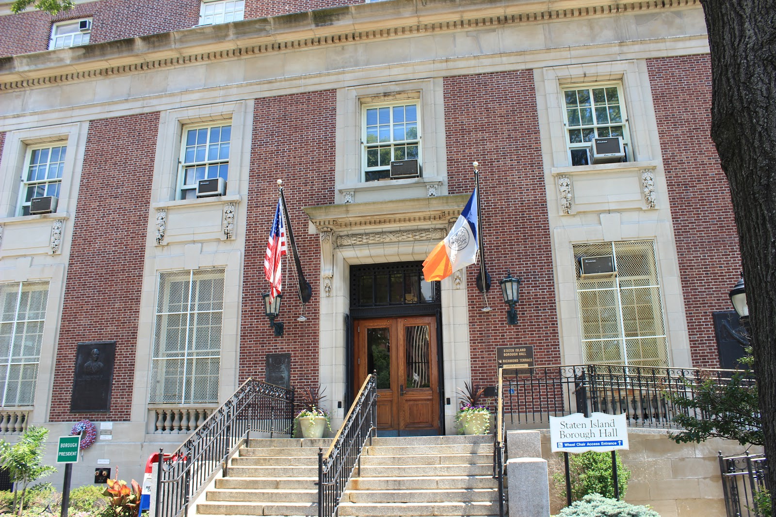 Photo of Staten Island Borough Hall in Staten Island City, New York, United States - 1 Picture of Point of interest, Establishment, Local government office