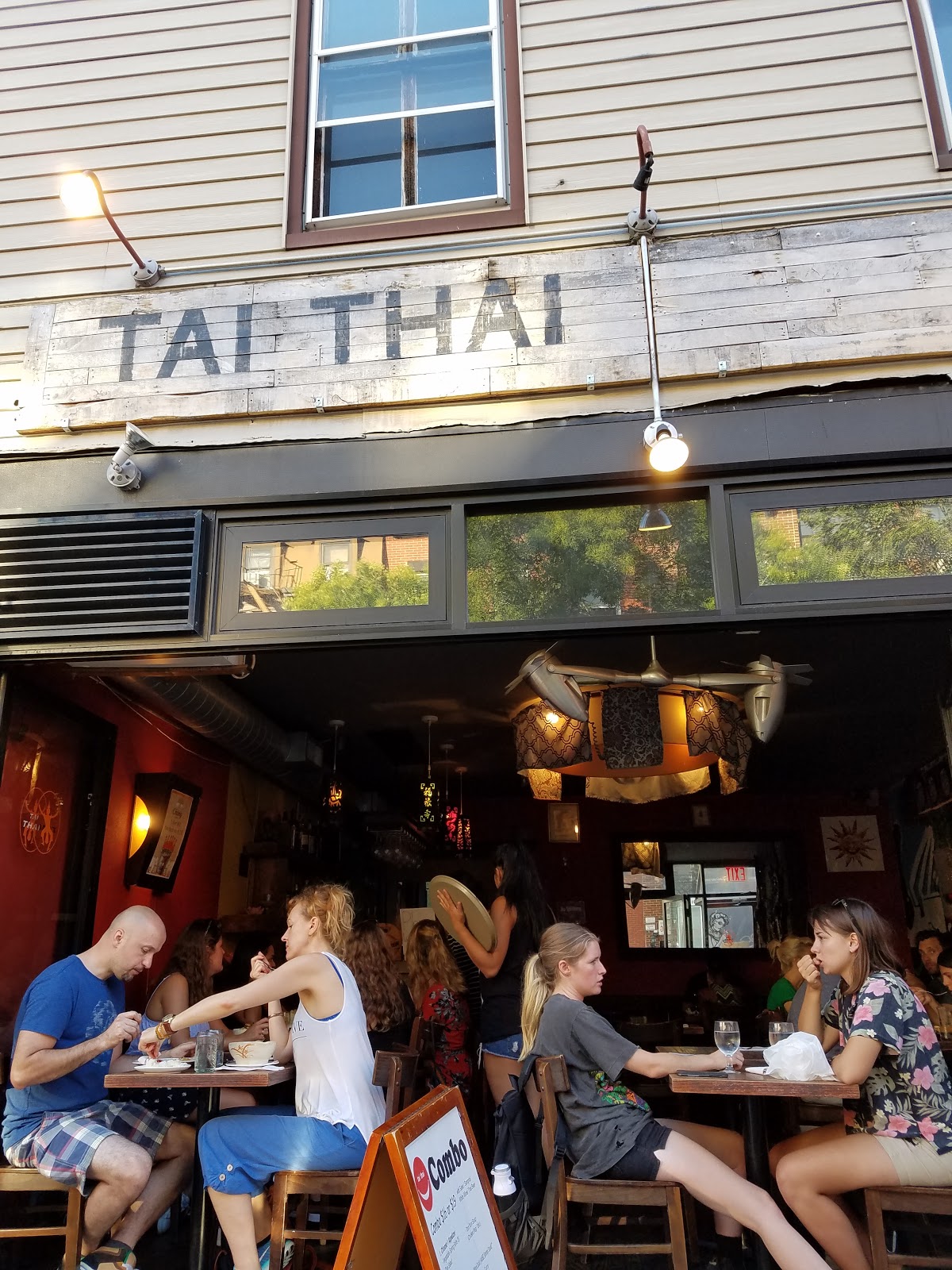 Photo of Tai Thai in Kings County City, New York, United States - 3 Picture of Restaurant, Food, Point of interest, Establishment, Bar