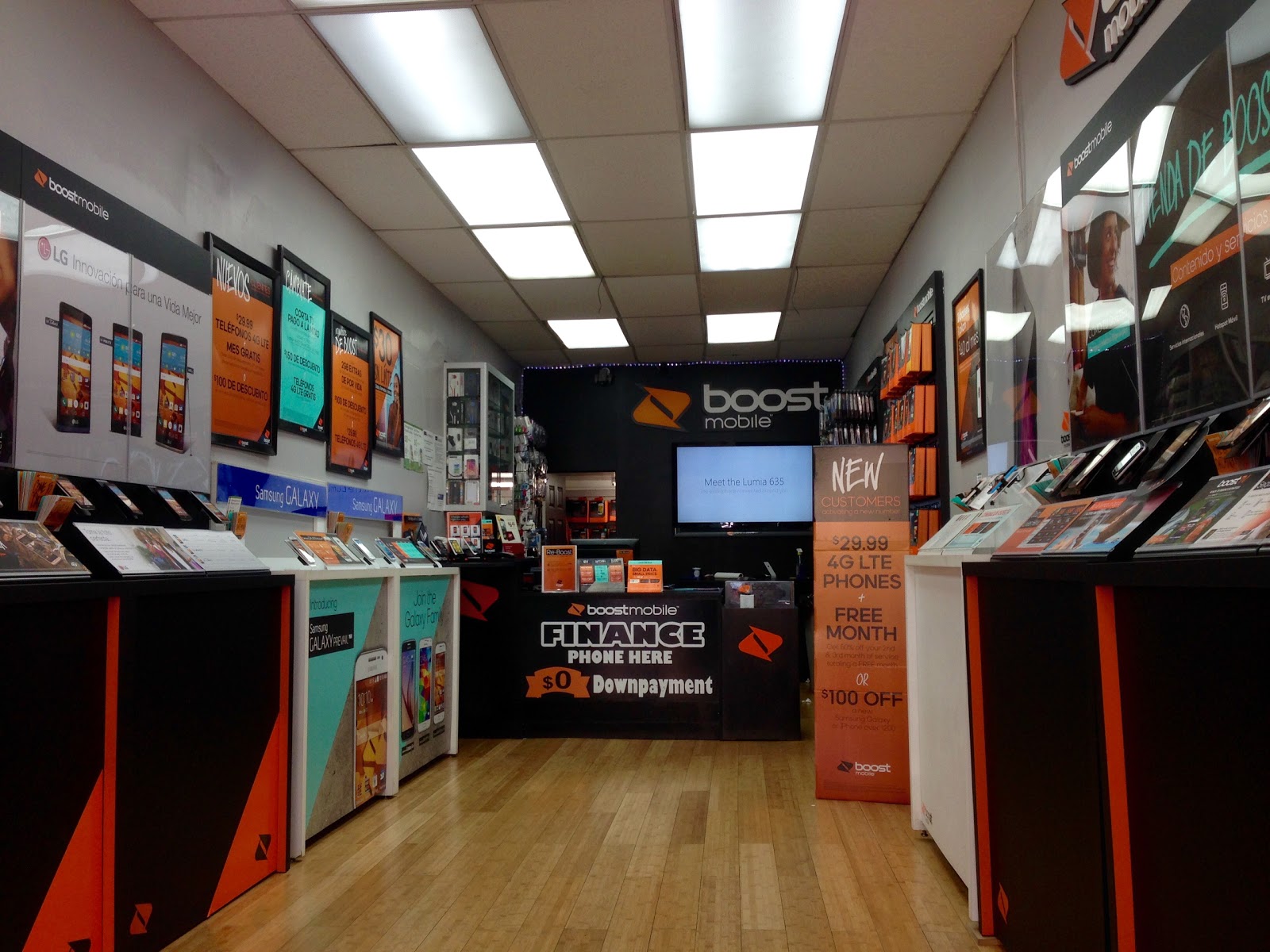 Photo of Boost mobile in Bronx City, New York, United States - 5 Picture of Point of interest, Establishment, Store