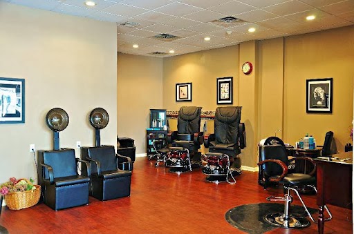 Photo of Salon at 68 in Atlantic Highlands City, New Jersey, United States - 2 Picture of Point of interest, Establishment, Beauty salon