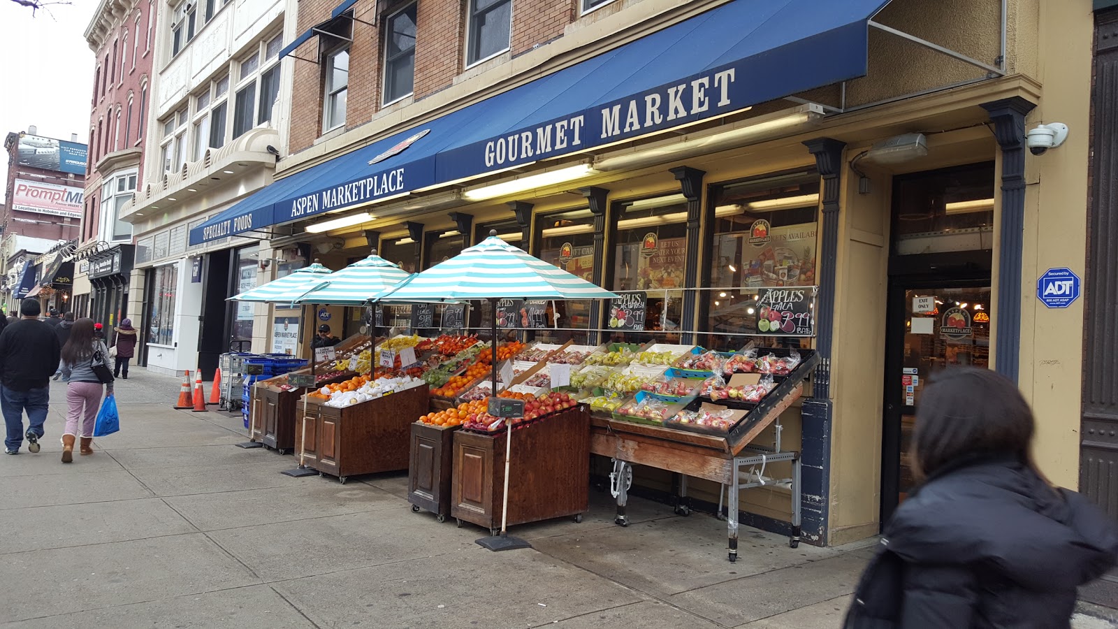 Photo of Aspen Marketplace in Hoboken City, New Jersey, United States - 2 Picture of Food, Point of interest, Establishment, Store, Grocery or supermarket