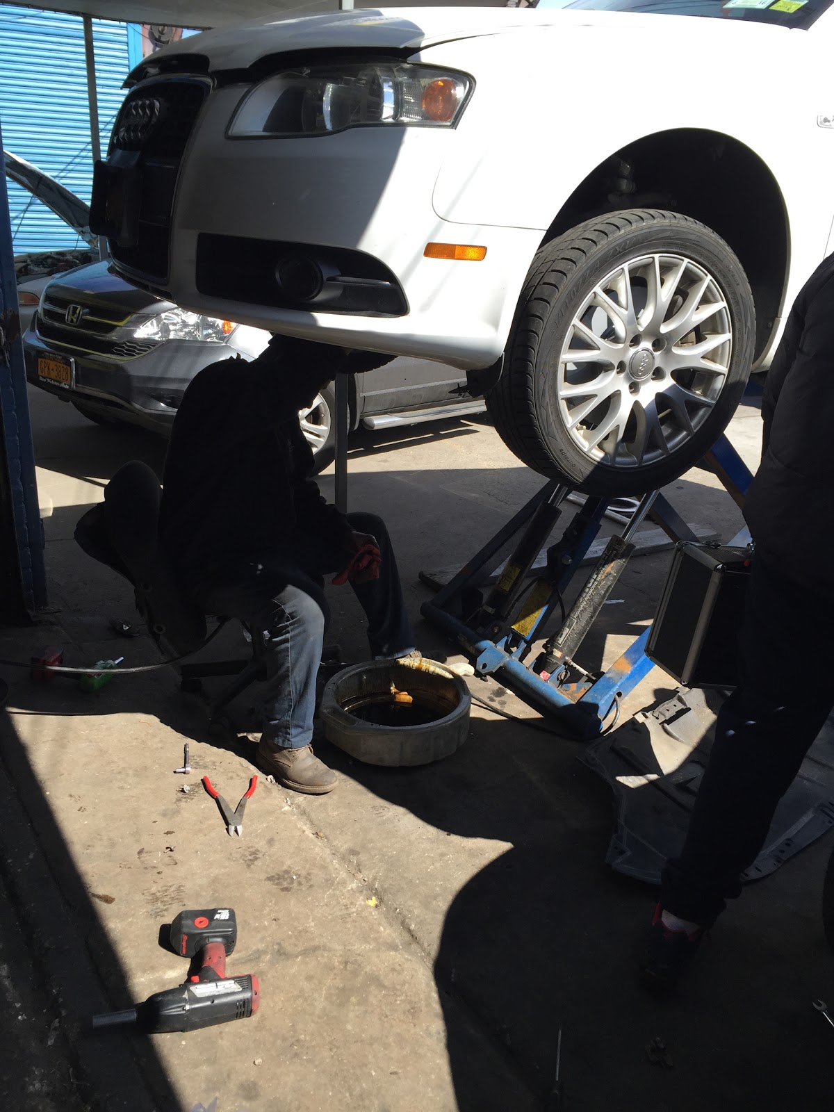 Photo of Lopez VW Repair in Bronx City, New York, United States - 2 Picture of Point of interest, Establishment, Car repair