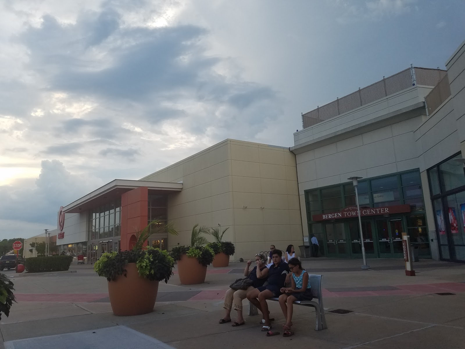 Photo of The Outlets at Bergen Town Center in Paramus City, New Jersey, United States - 5 Picture of Point of interest, Establishment, Shopping mall