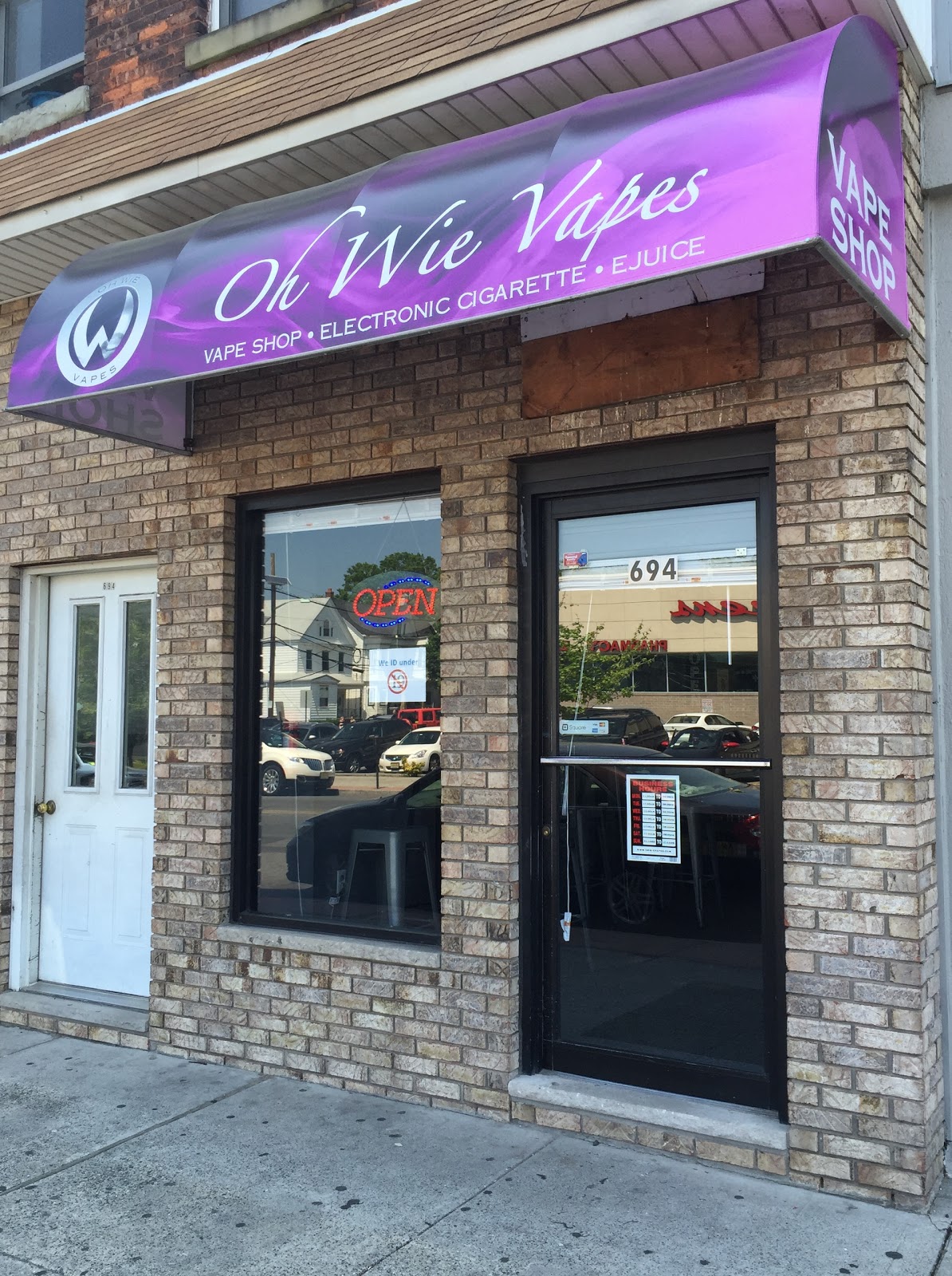 Photo of OhWieVapes in Bayonne City, New Jersey, United States - 1 Picture of Point of interest, Establishment, Store, Electronics store