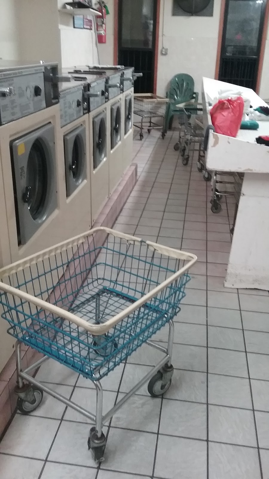 Photo of Lucky Laundromat in Kings County City, New York, United States - 1 Picture of Point of interest, Establishment, Laundry