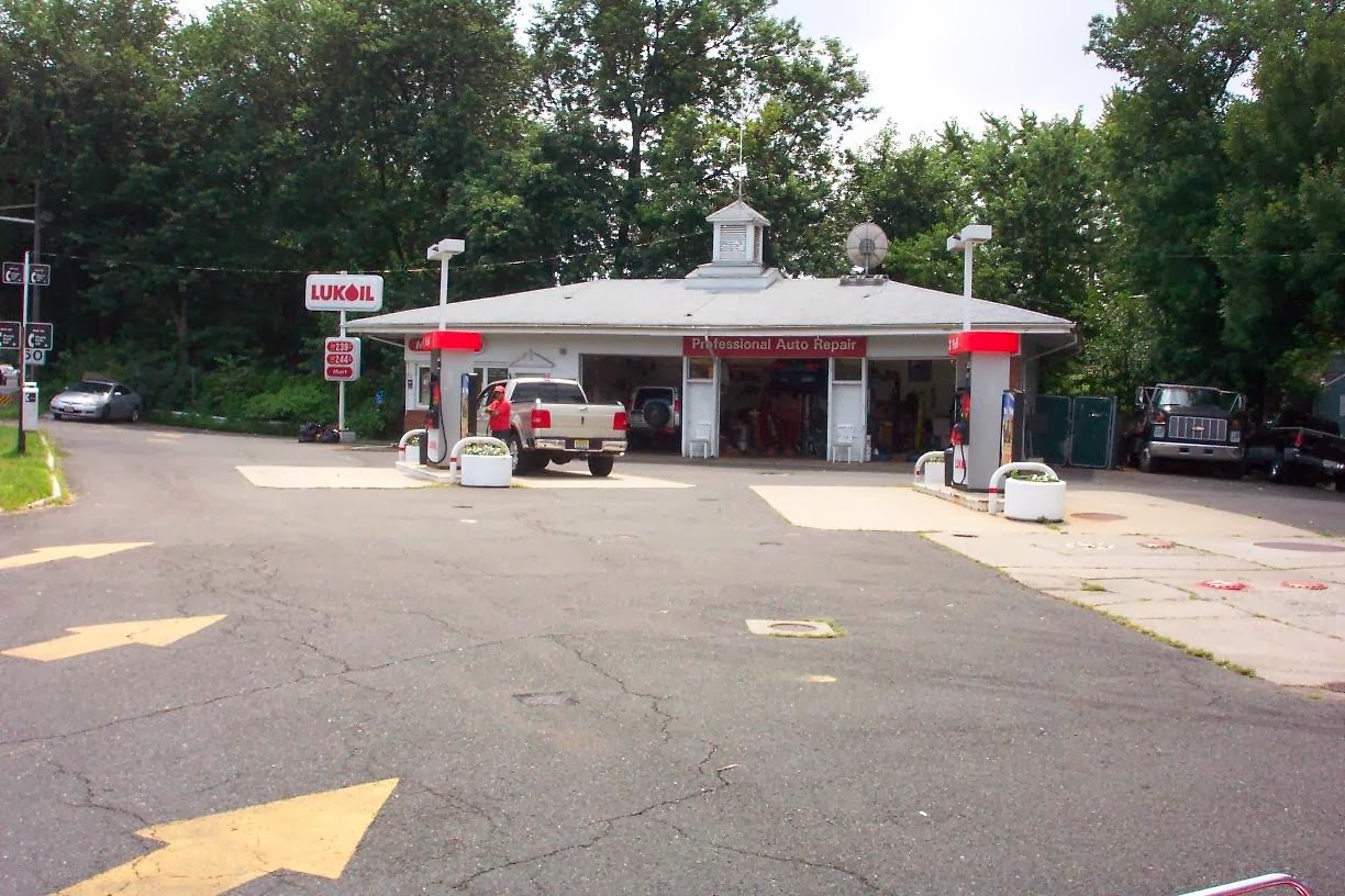 Photo of CNJ Professional Auto Repair in Paramus City, New Jersey, United States - 1 Picture of Point of interest, Establishment, Store, Gas station, Car repair