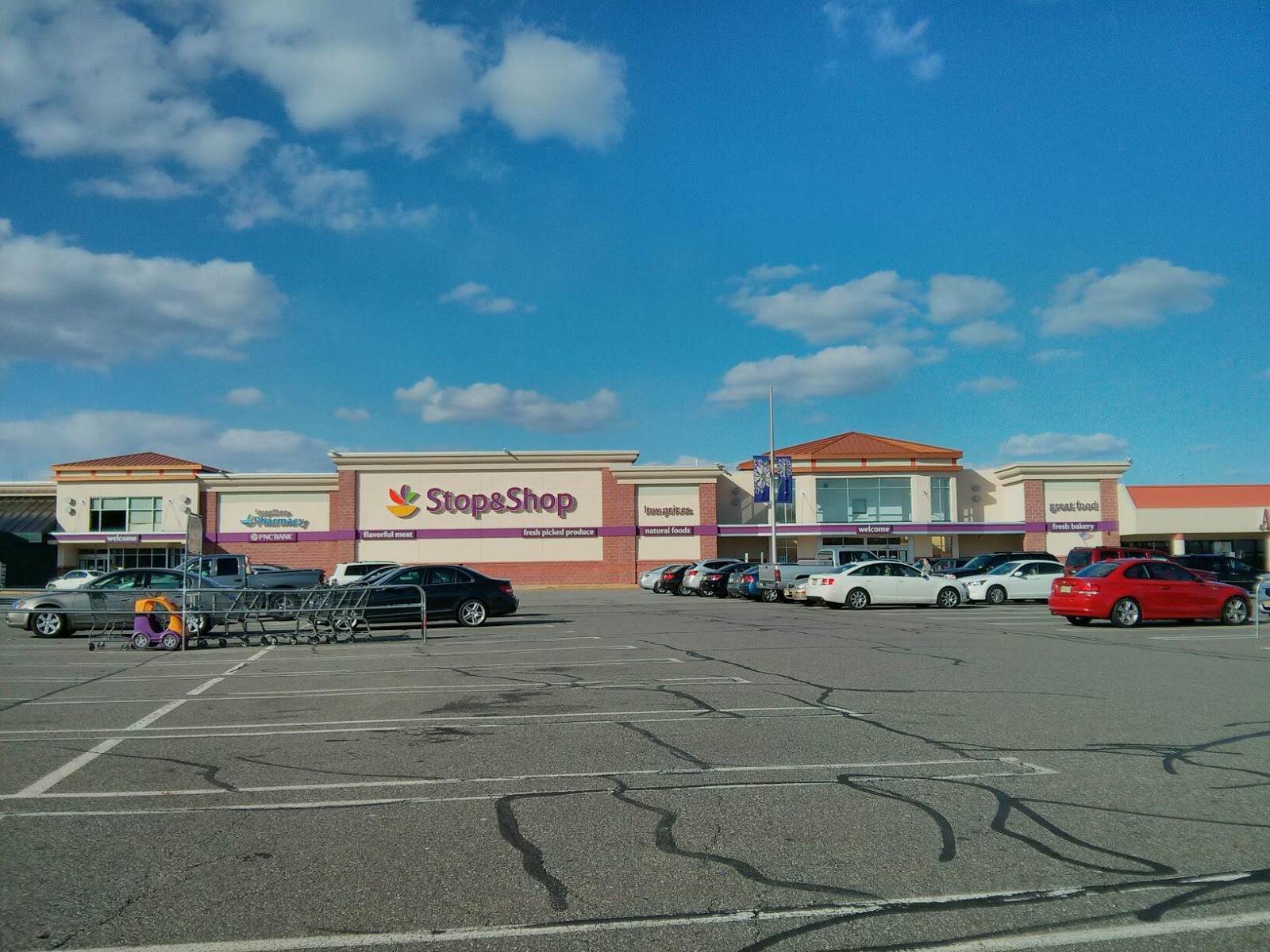 Photo of Preakness Shopping Center in Wayne City, New Jersey, United States - 1 Picture of Point of interest, Establishment, Shopping mall