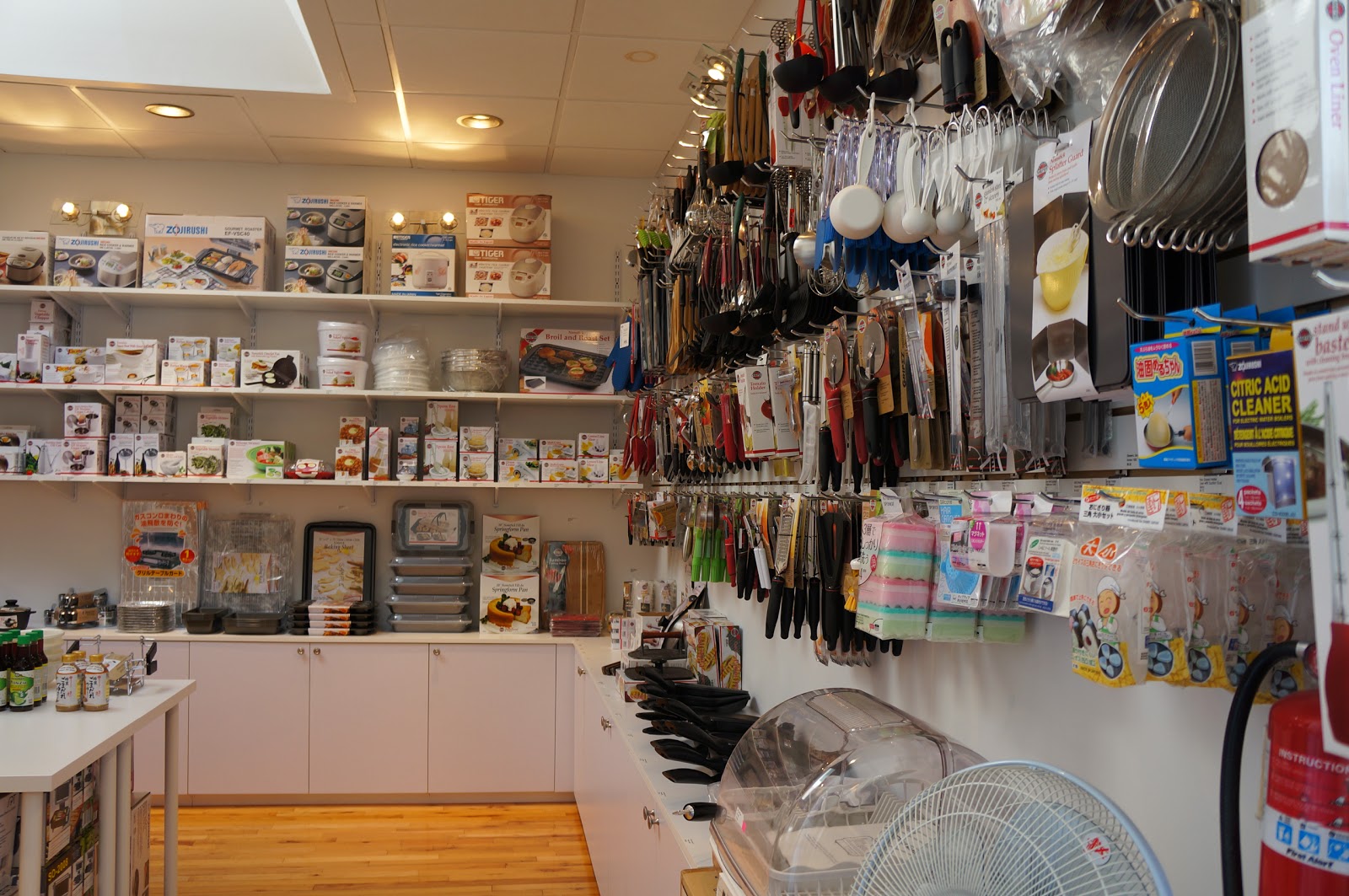 Photo of Kitchenware Central in Fort Lee City, New Jersey, United States - 2 Picture of Point of interest, Establishment, Store, Home goods store, Furniture store