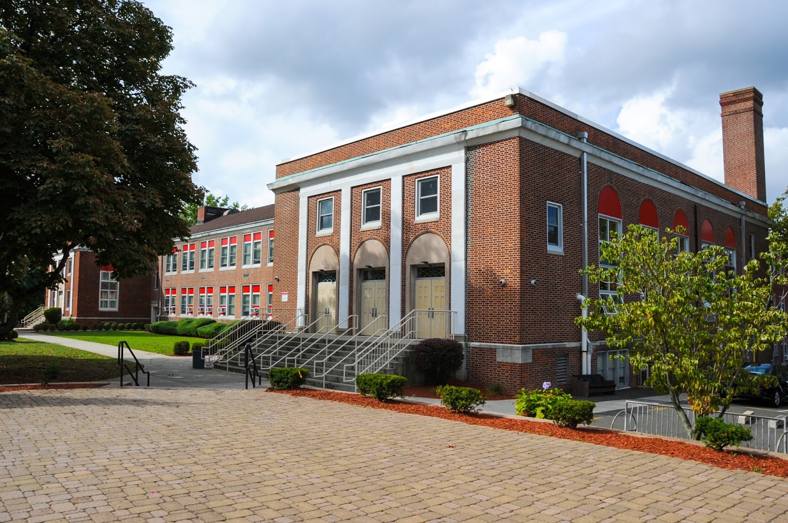 Photo of Roy W. Brown Middle School in Bergenfield City, New Jersey, United States - 1 Picture of Point of interest, Establishment, School