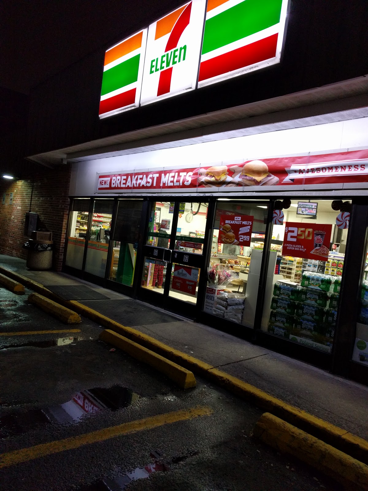 Photo of 7-Eleven in Cliffside Park City, New Jersey, United States - 1 Picture of Food, Point of interest, Establishment, Store, Convenience store