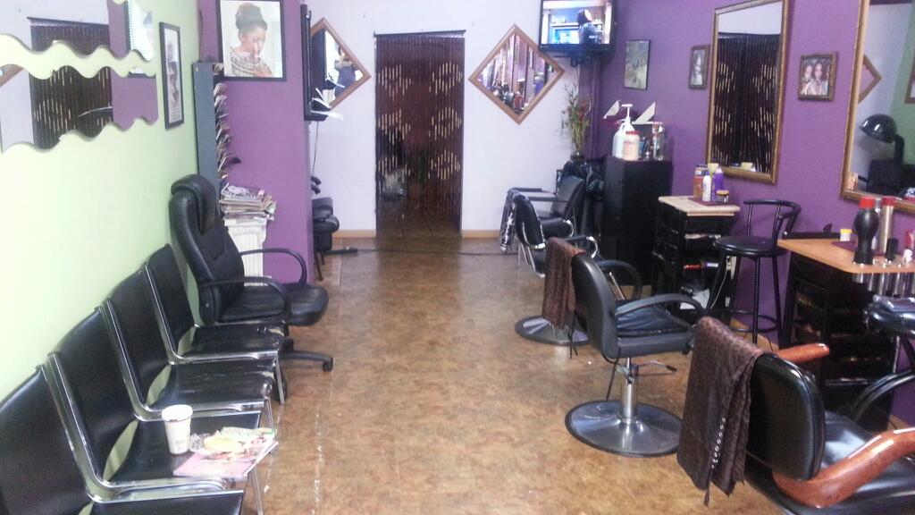 Photo of Samira's African Braiding in Jersey City, New Jersey, United States - 3 Picture of Point of interest, Establishment, Beauty salon