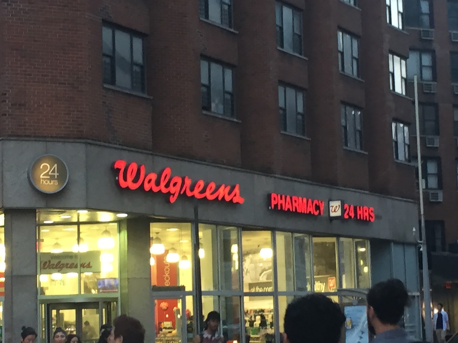 Photo of Walgreens in New York City, New York, United States - 2 Picture of Food, Point of interest, Establishment, Store, Health, Convenience store, Home goods store, Clothing store, Electronics store