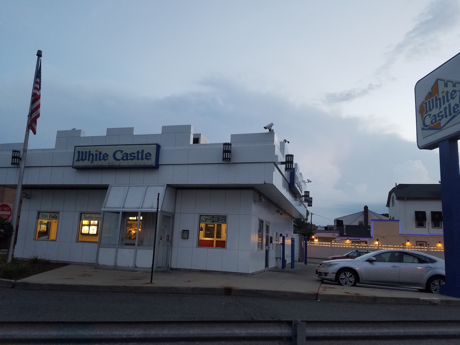 Photo of White Castle in Clifton City, New Jersey, United States - 1 Picture of Restaurant, Food, Point of interest, Establishment