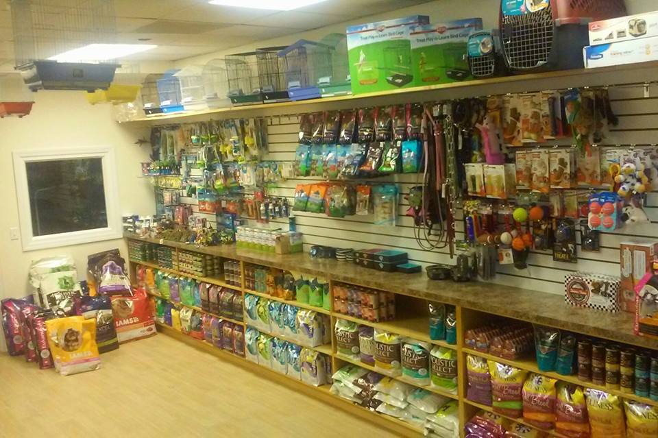 Photo of Pets R Us in Newark City, New Jersey, United States - 5 Picture of Point of interest, Establishment, Store, Pet store