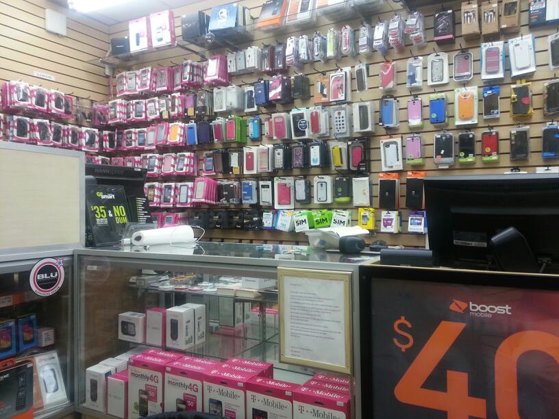 Photo of Wireless 2010 in Queens City, New York, United States - 2 Picture of Point of interest, Establishment, Store