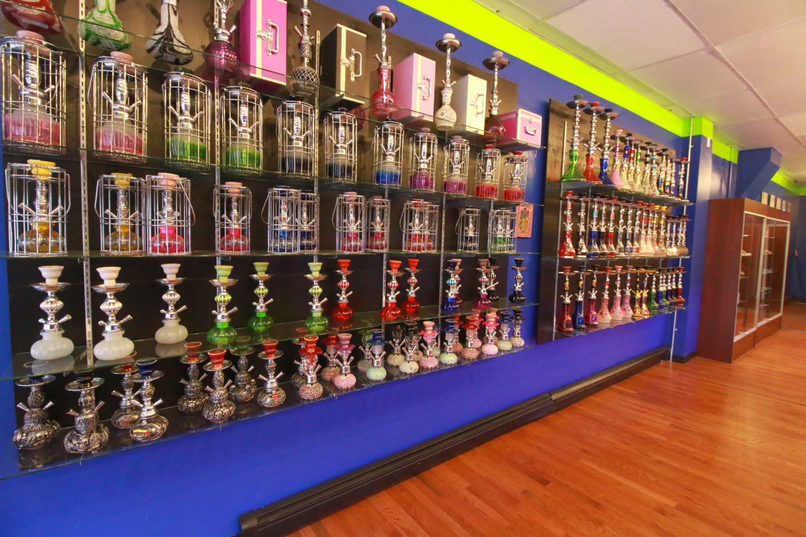 Photo of Urge Smoke Shop in Union City, New Jersey, United States - 7 Picture of Point of interest, Establishment, Store