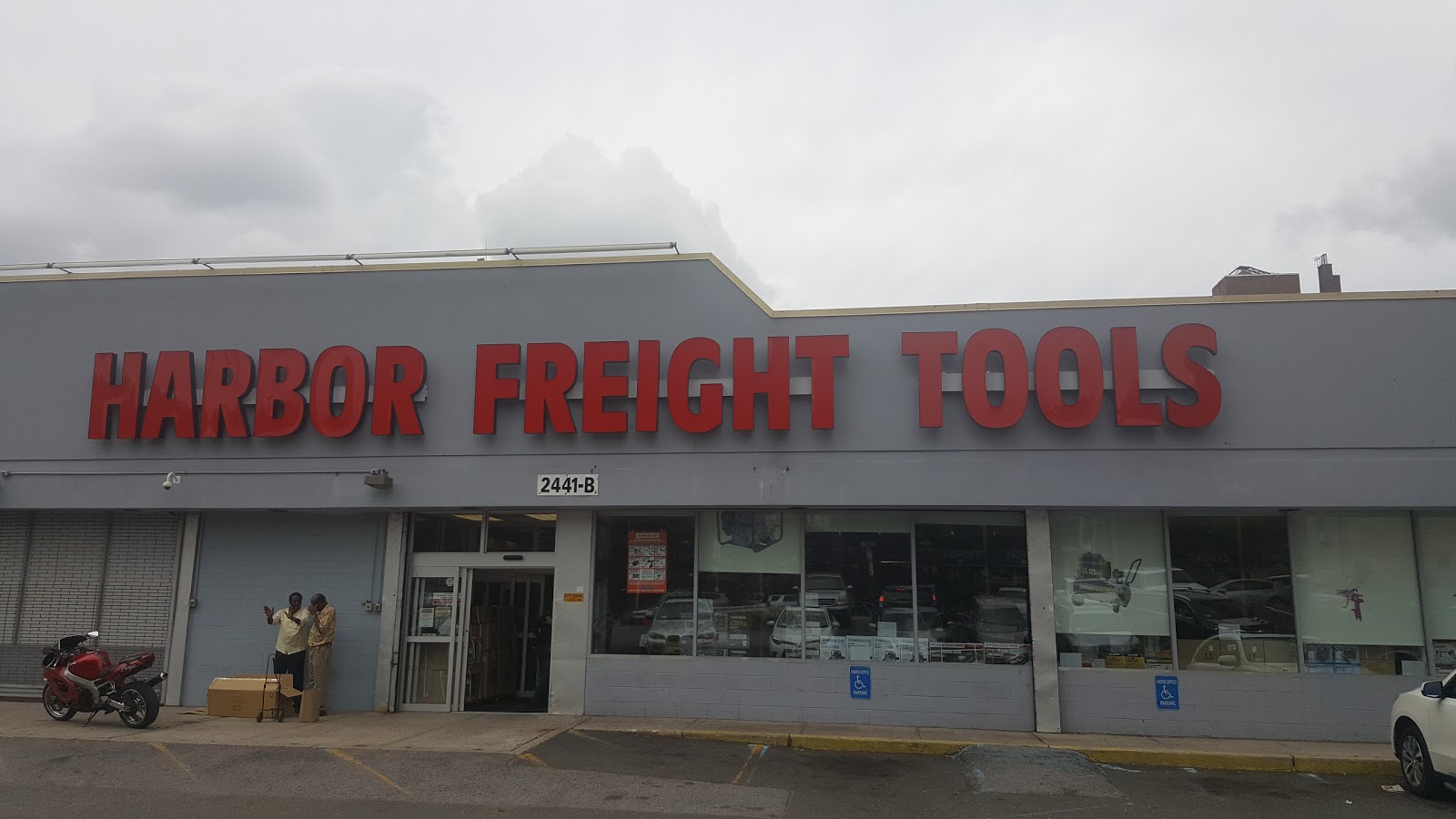 Photo of Harbor Freight Tools in Bronx City, New York, United States - 6 Picture of Point of interest, Establishment, Store, Hardware store