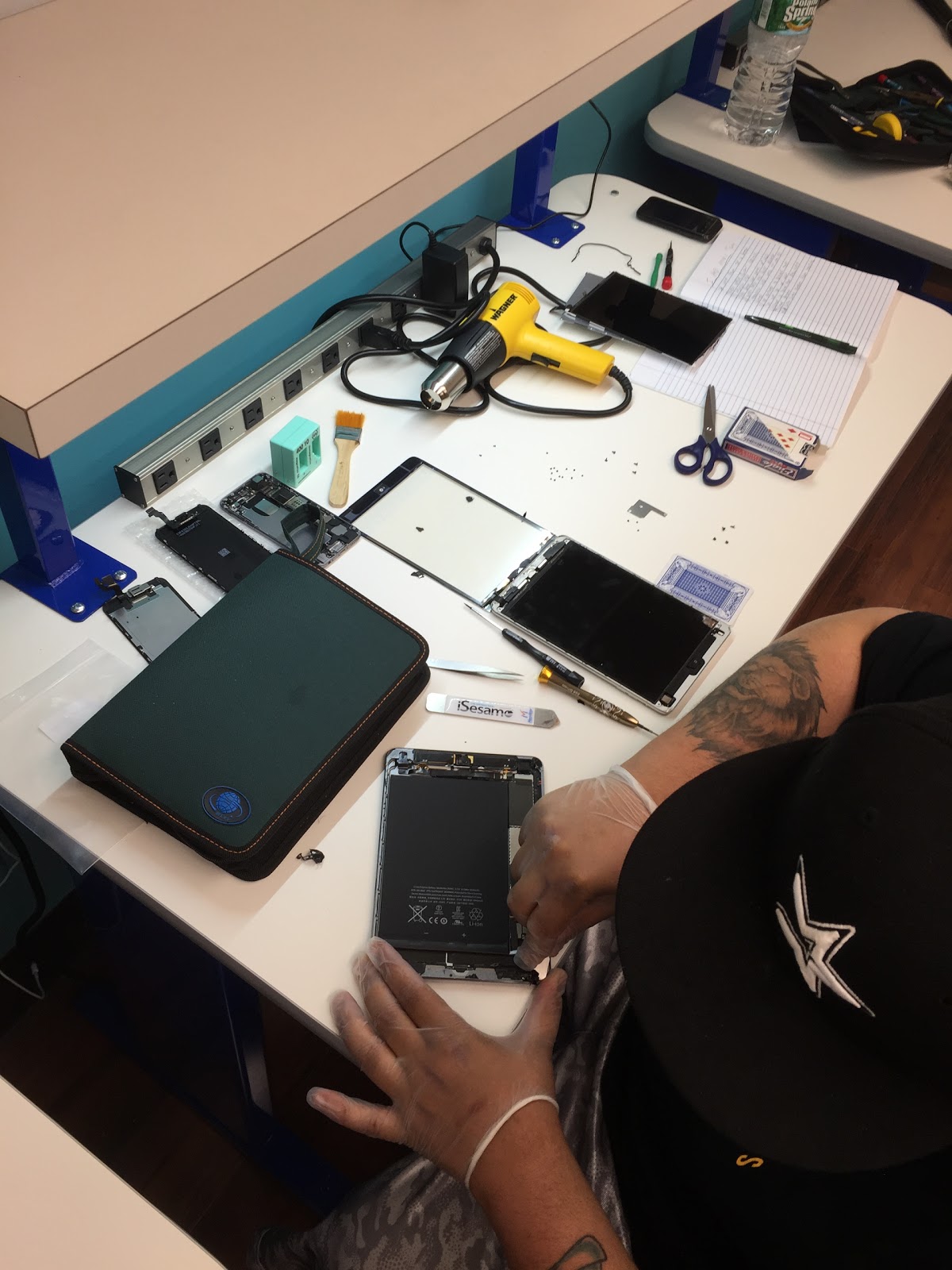 Photo of GemStar Phone Repair & Training in Woodbridge Township City, New Jersey, United States - 9 Picture of Point of interest, Establishment, Store