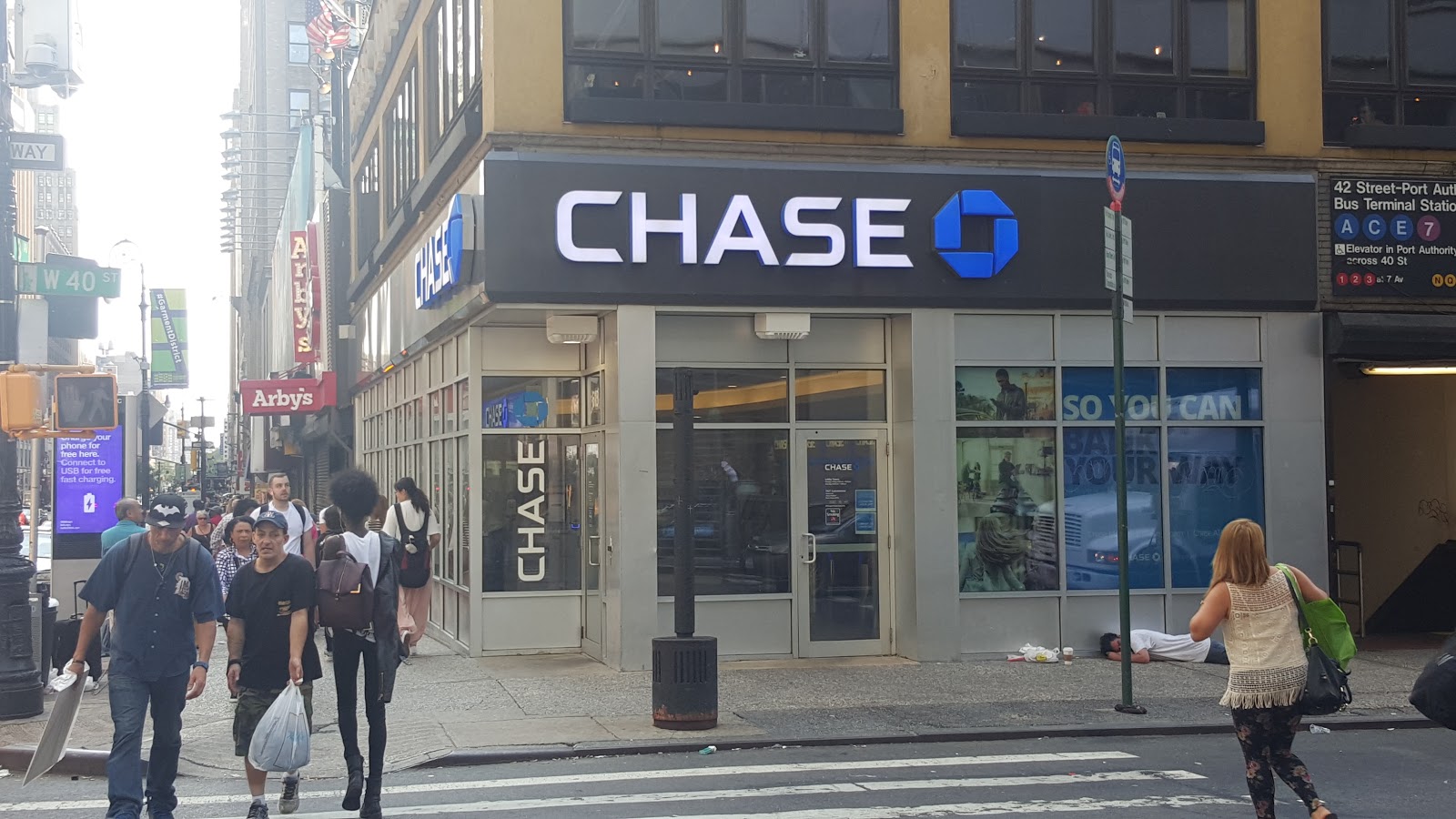 Photo of Chase Bank in New York City, New York, United States - 5 Picture of Point of interest, Establishment, Finance, Atm, Bank